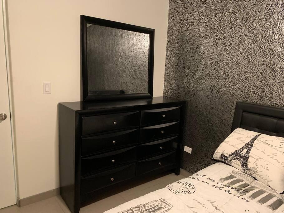 Casa Moderna Y Elegante En El Corazon De Ensenada! Βίλα Εξωτερικό φωτογραφία