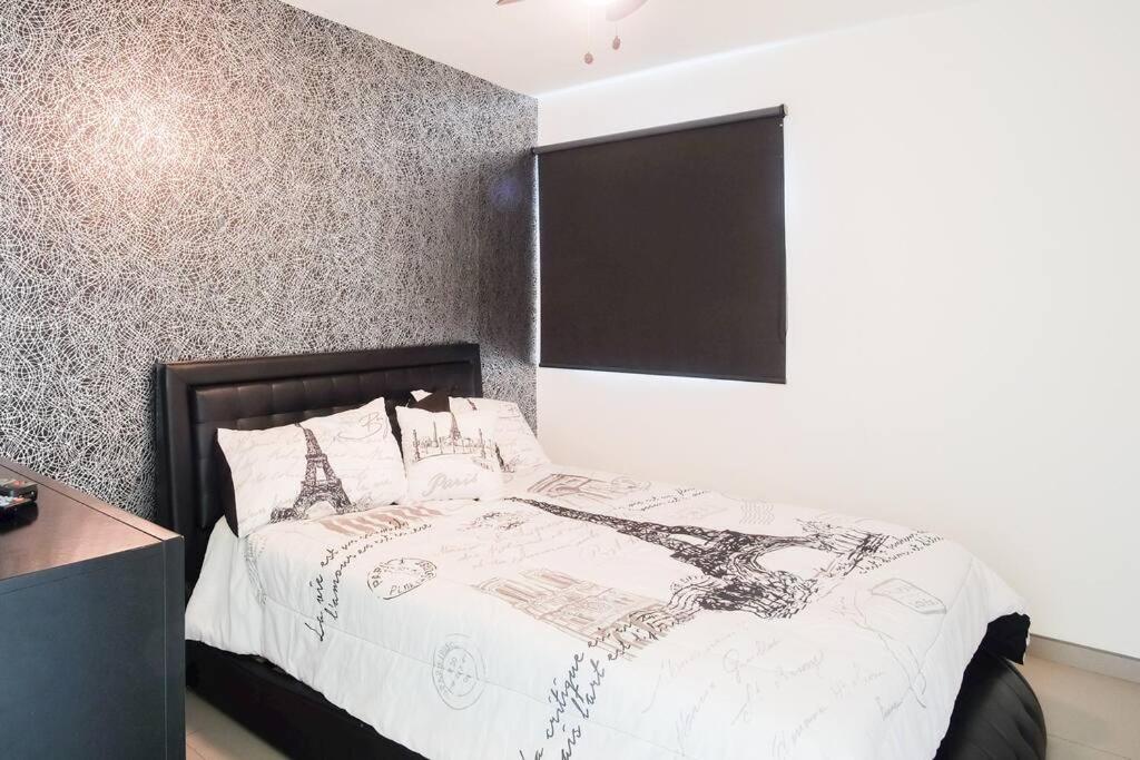Casa Moderna Y Elegante En El Corazon De Ensenada! Βίλα Εξωτερικό φωτογραφία